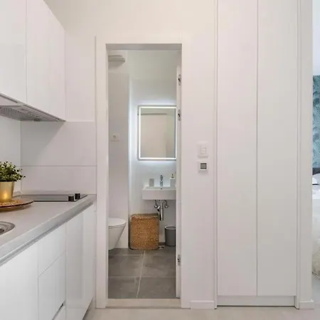 Zigo Modern Studio Apartment Near Beach Split Exterior photo
