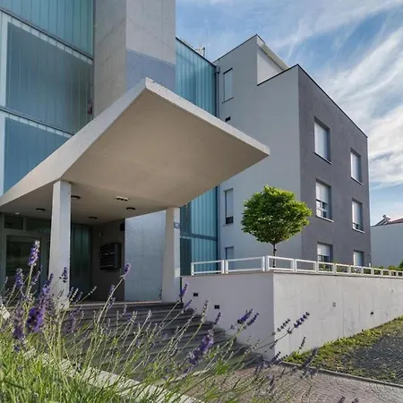 Zigo Modern Studio Apartment Near Beach Split Exterior photo