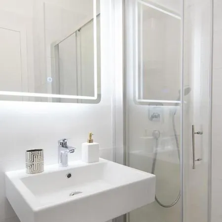 Zigo Modern Studio Apartment Near Beach Split Exterior photo