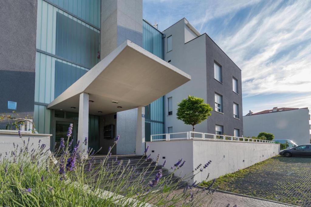 Zigo Modern Near Apartmán *